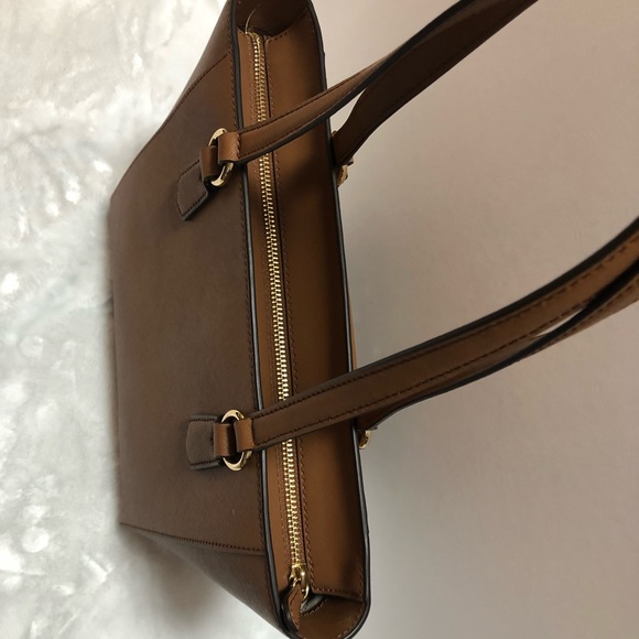 Michael KORS Joey Md Pocket Leather Tote - Picture 4 of 8